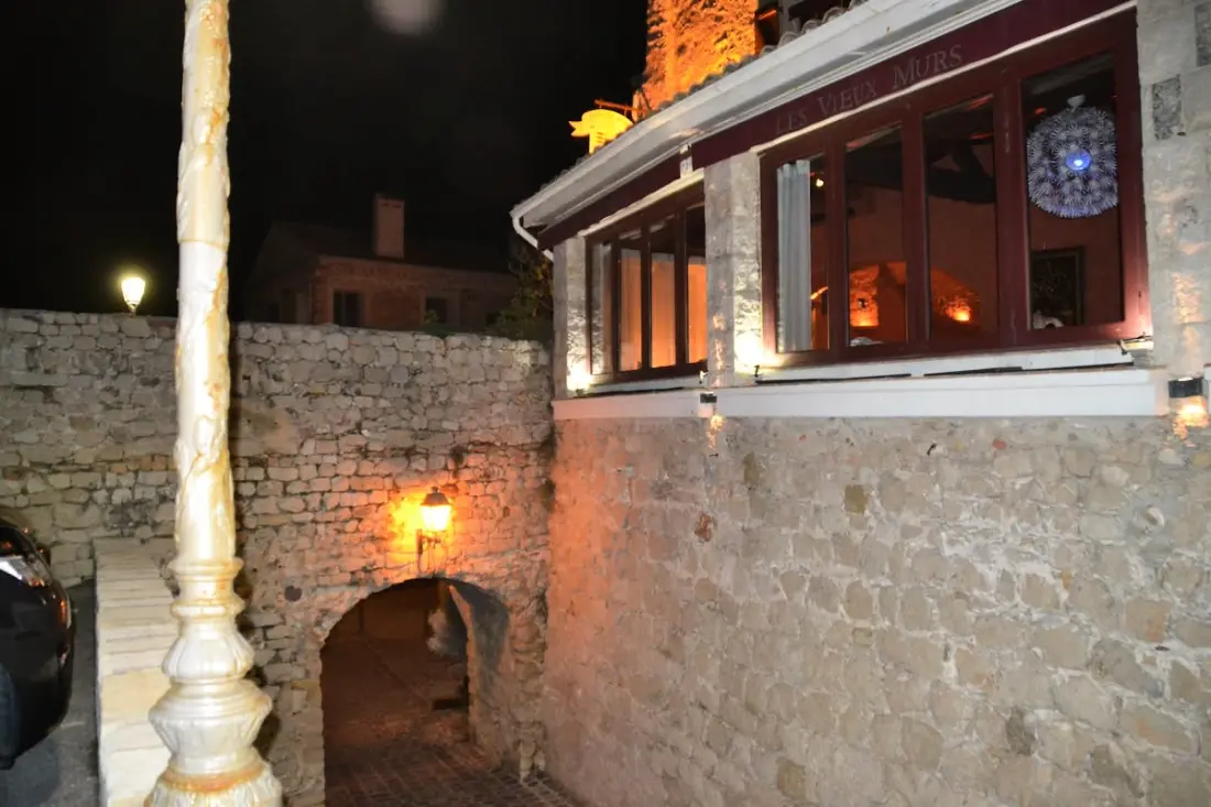 Charmante Duplex Au Coeur du Vieille Antibes, 3 Pers