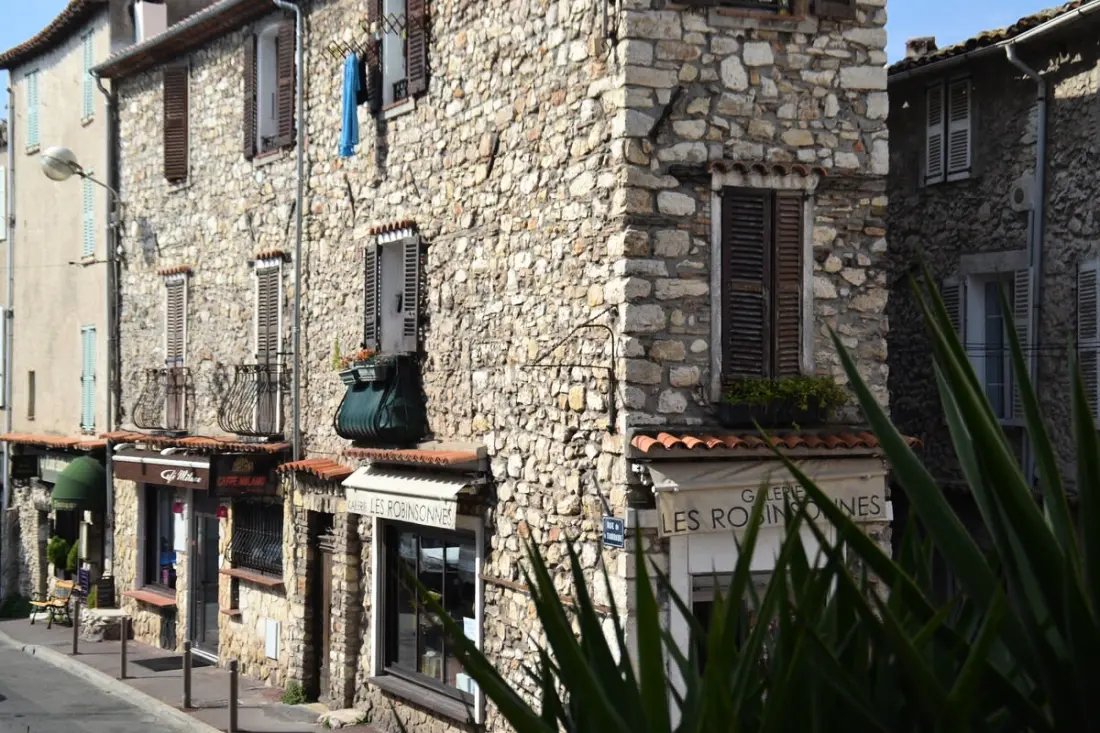 Charmante Duplex Au Coeur du Vieille Antibes, 3 Pers