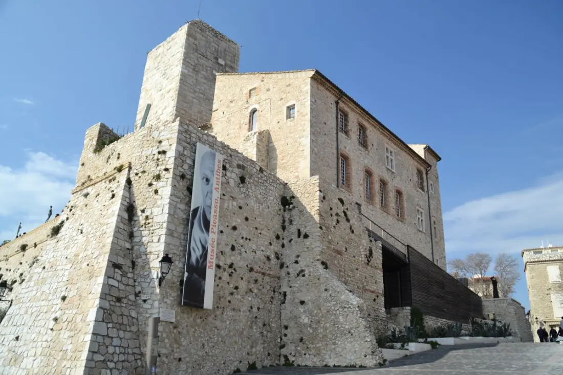 Charmante Duplex Au Coeur du Vieille Antibes, 3 Pers