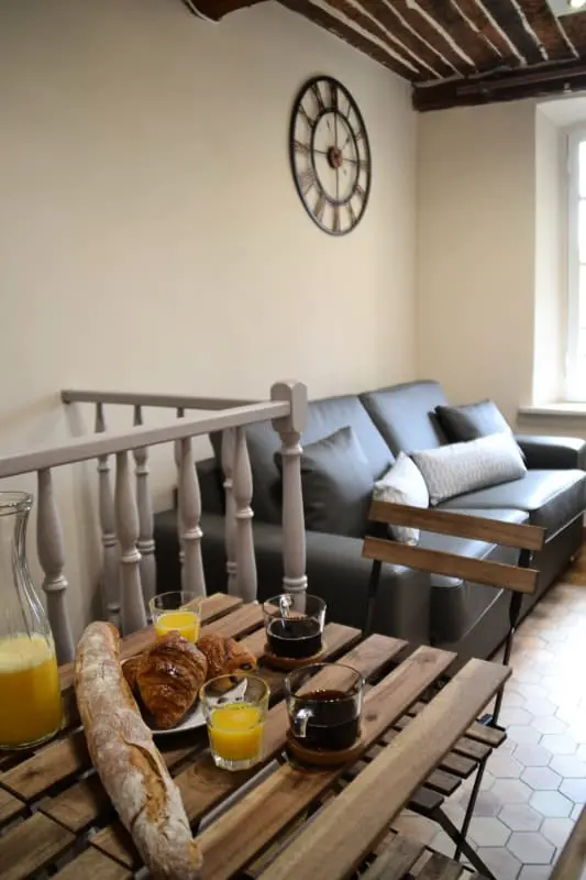 Charmante Duplex Au Coeur du Vieille Antibes, 3 Pers