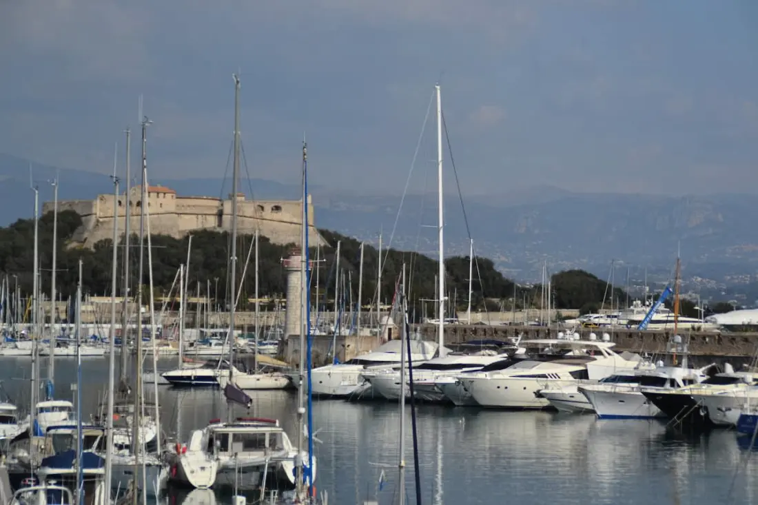 Charmante Duplex Au Coeur du Vieille Antibes, 3 Pers