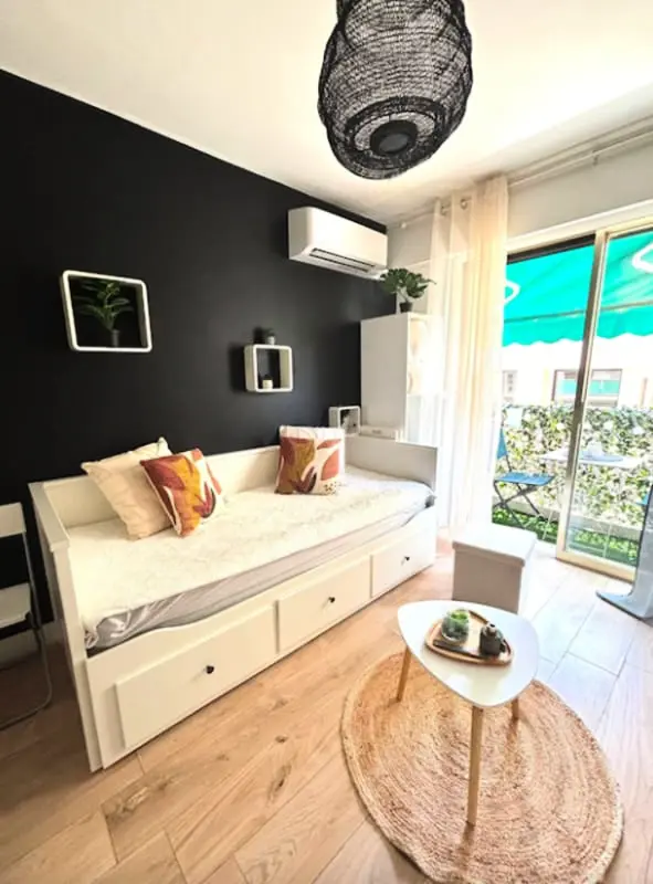 Charming Studio for Two With Balcony in Antibes.