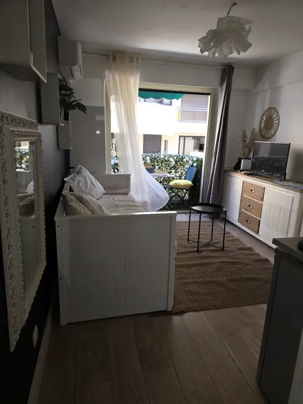 Charming Studio for Two With Balcony in Antibes.