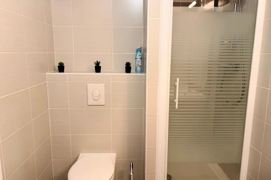 Mooi appartement vlak bij de stranden, met parkeerplaats