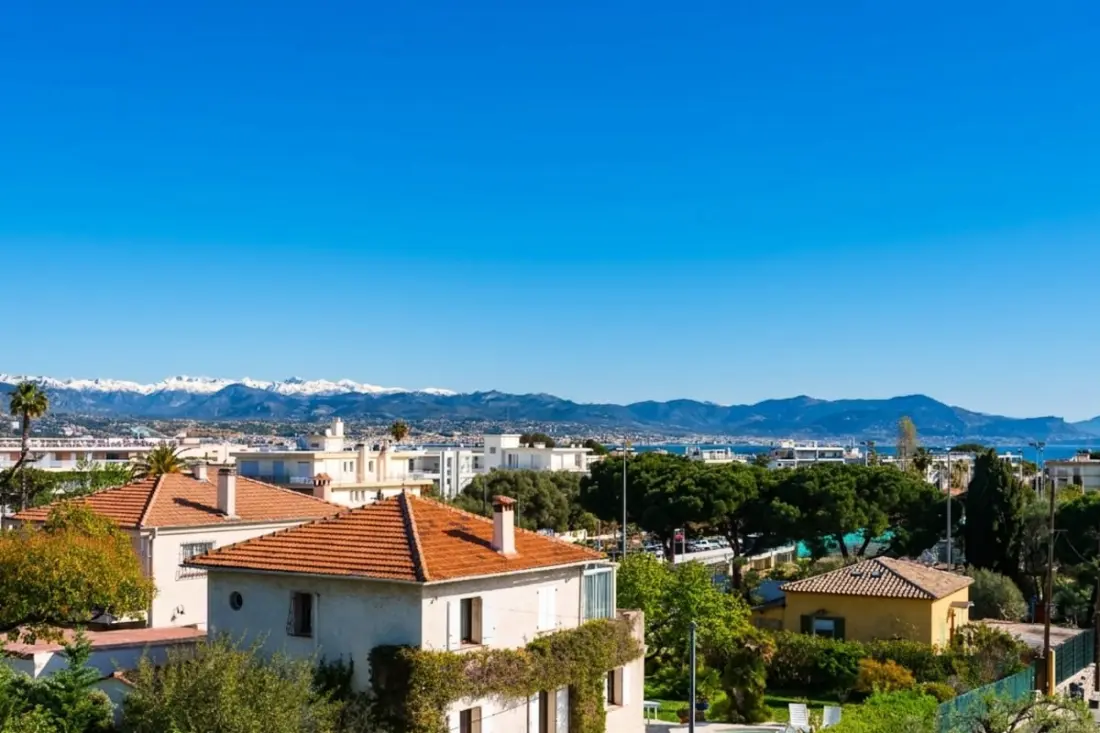 The Peaceful Antibes Nest -