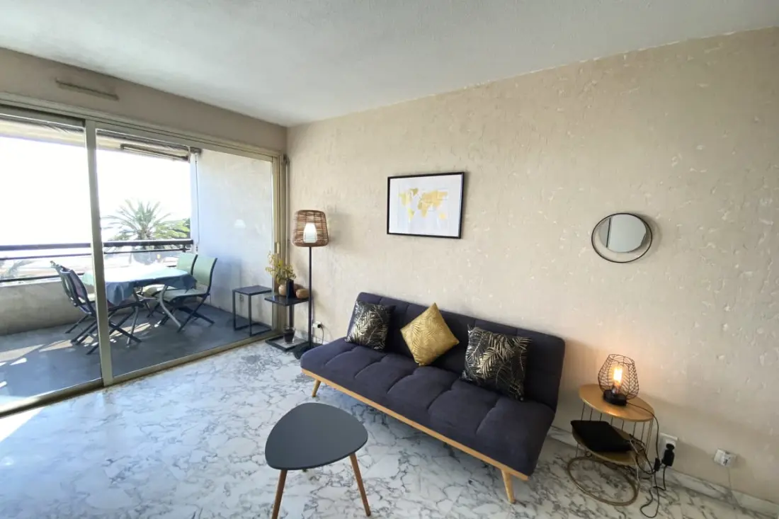 Studio met terras voor De Mer