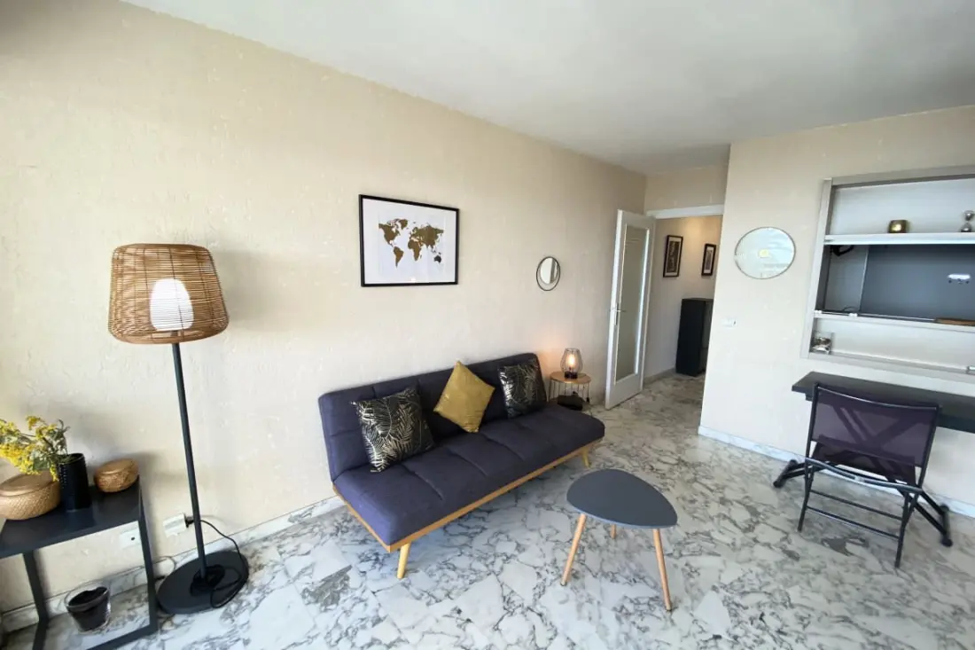 Studio met terras voor De Mer