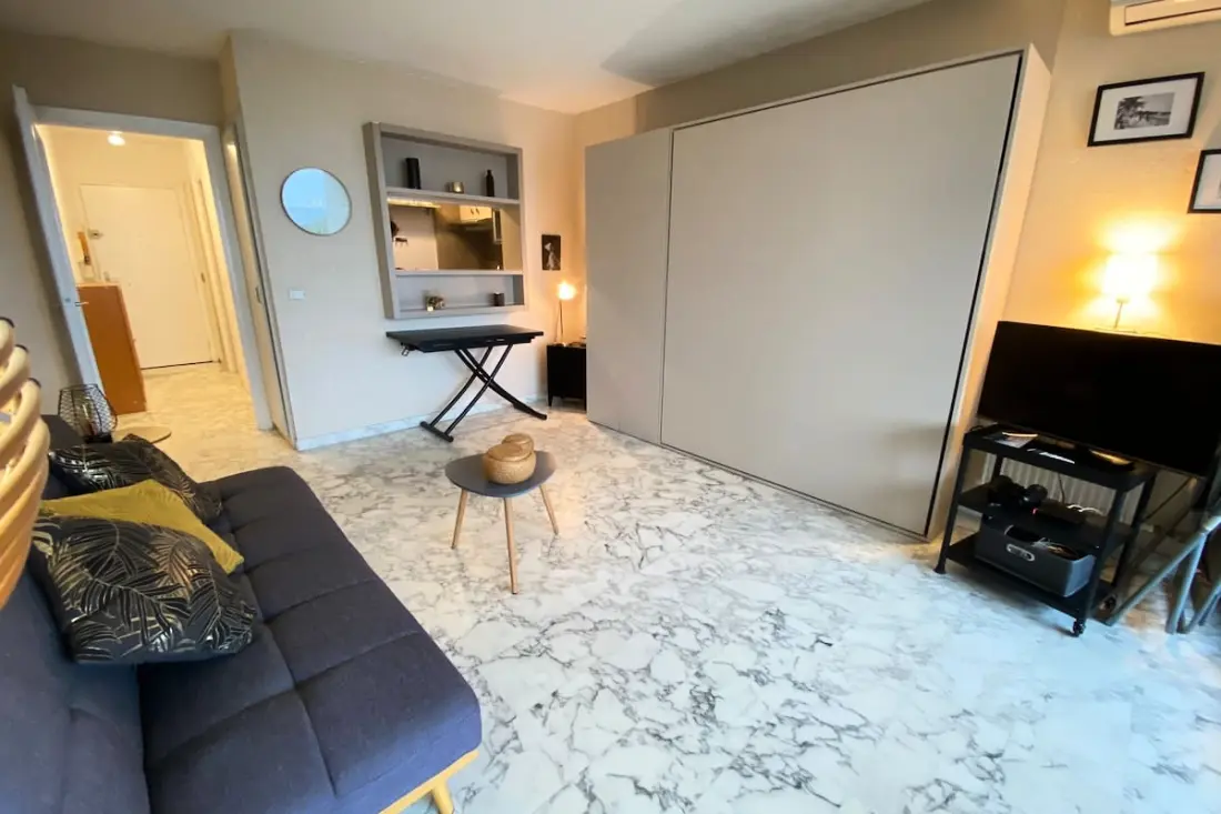 Studio met terras voor De Mer