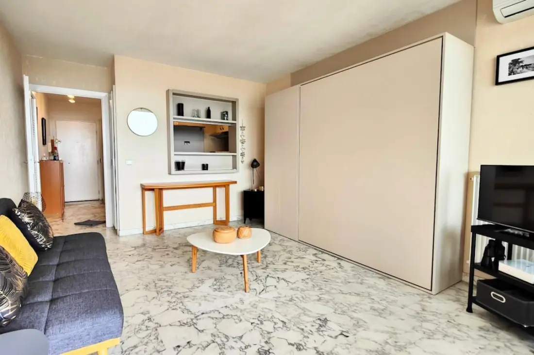 Studio met terras voor De Mer