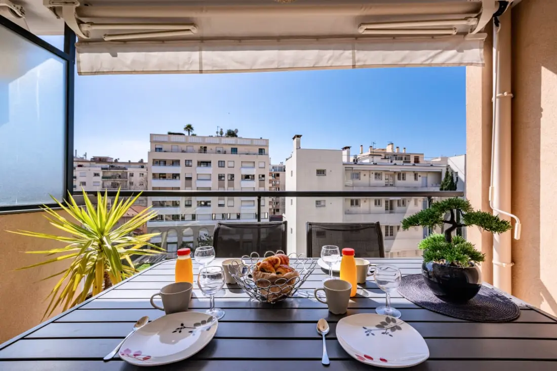 Het Eden Square appartement voor 4 by Sunset