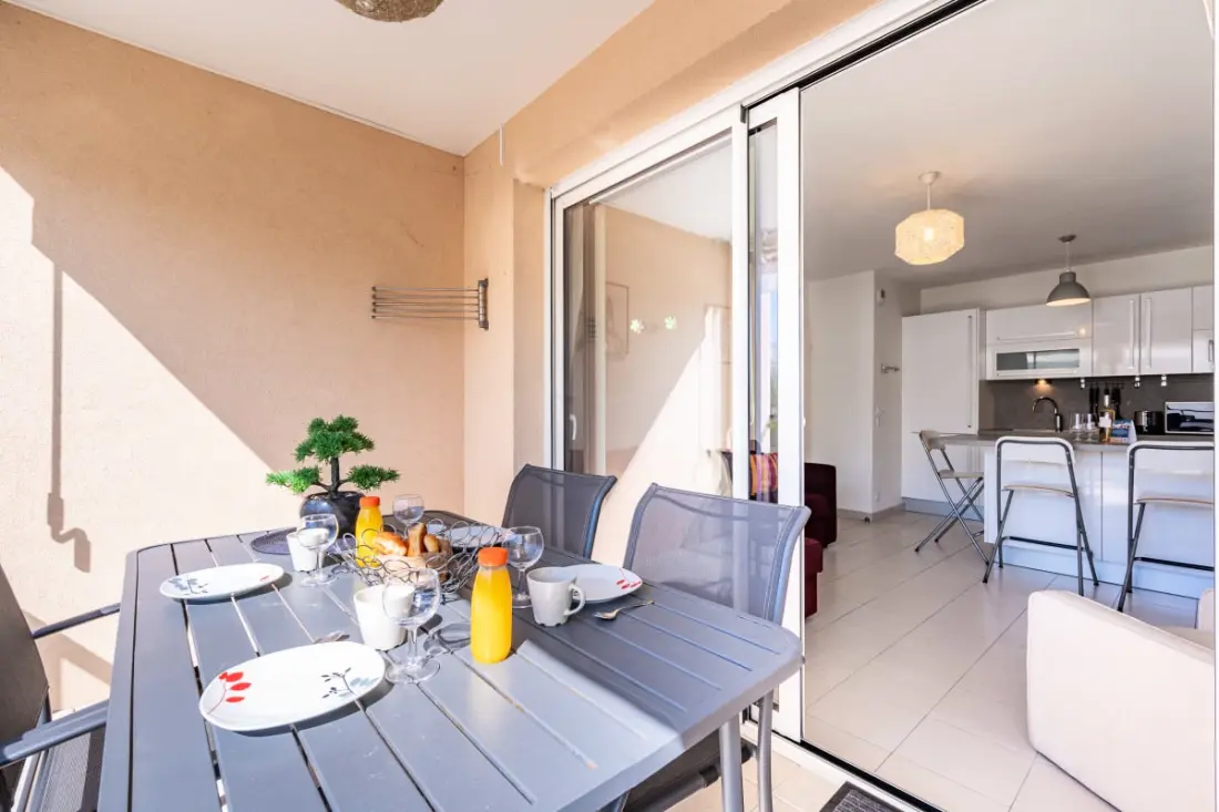 Het Eden Square appartement voor 4 by Sunset