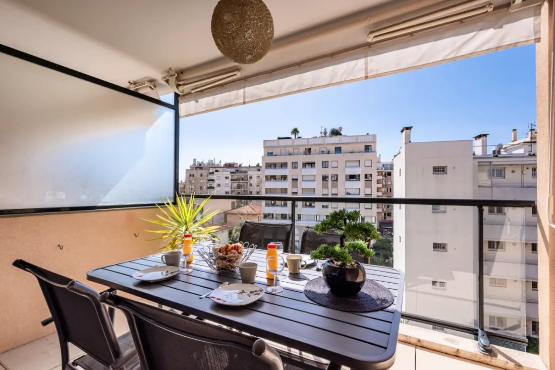 Het Eden Square appartement voor 4 by Sunset