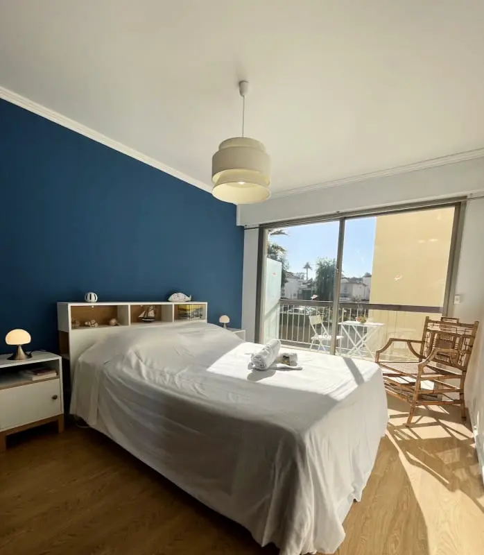Residence 2 kamers zeefront in La Salis, Antibes, met terras en parkeergelegenheid