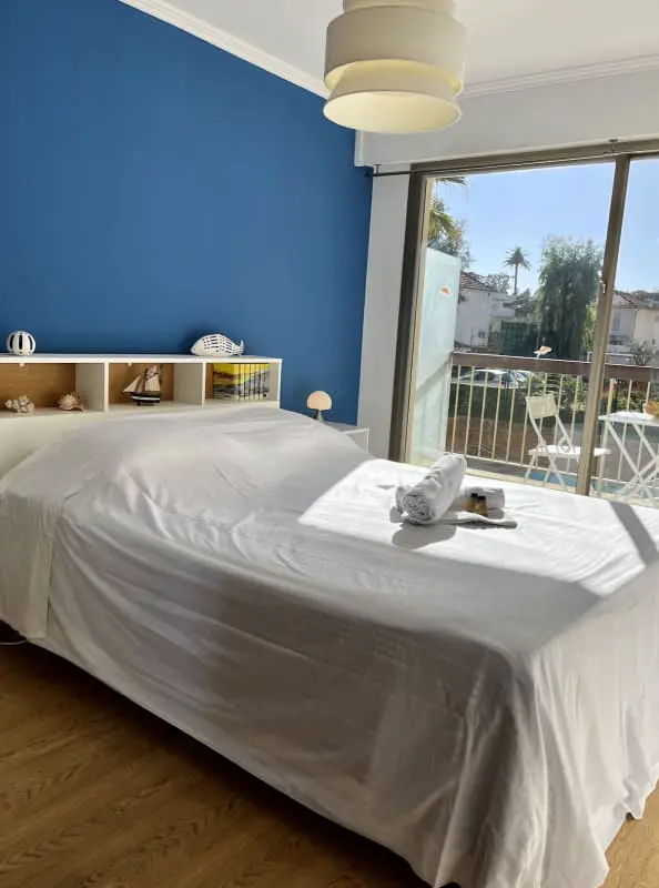 Residence 2 kamers zeefront in La Salis, Antibes, met terras en parkeergelegenheid