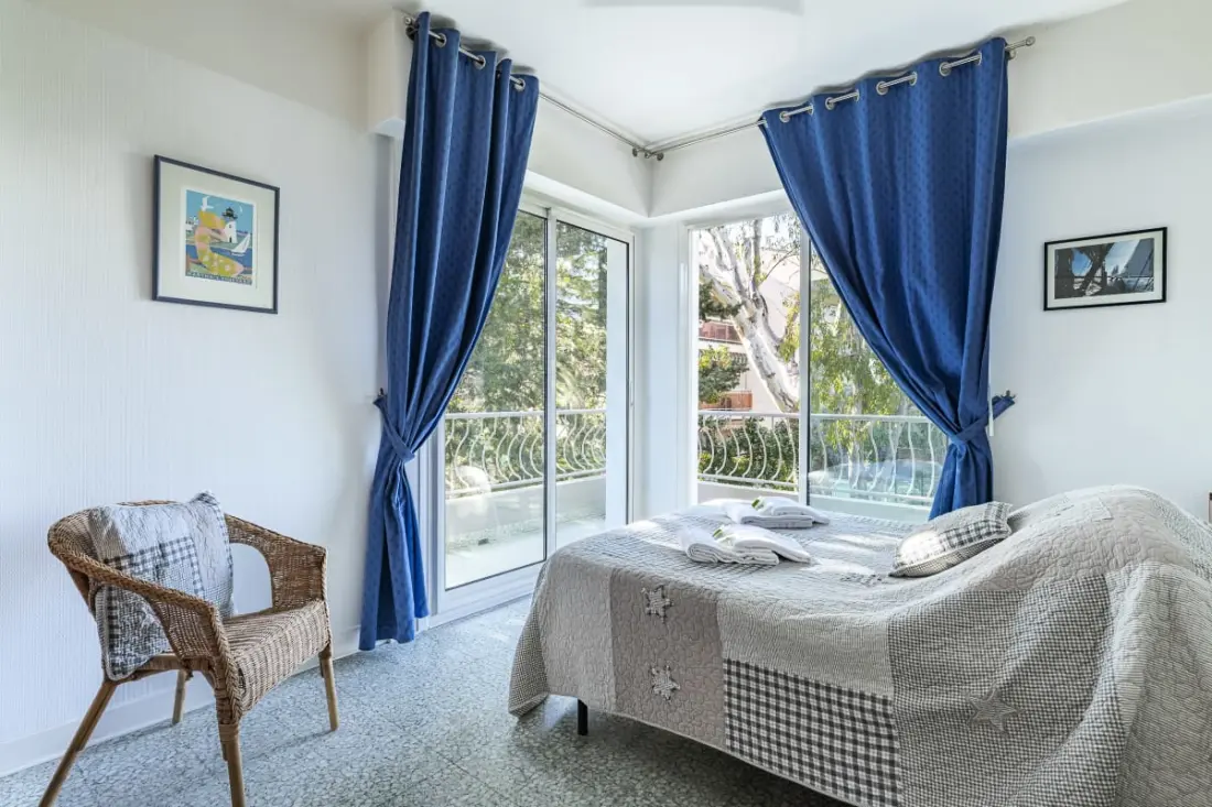 Au Coeur Du Cap D'antibes Bel Appartement met Balcons