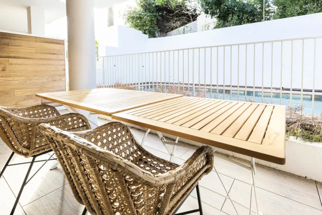 Residence Reibaud 1 T3 Ac, Parkolás és úszómedence