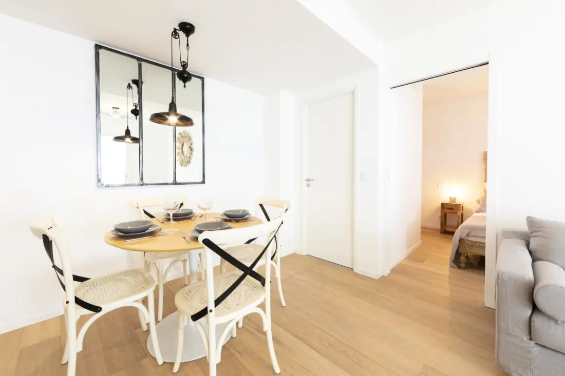 Residence Reibaud 1 T3 Ac, Parkolás és úszómedence