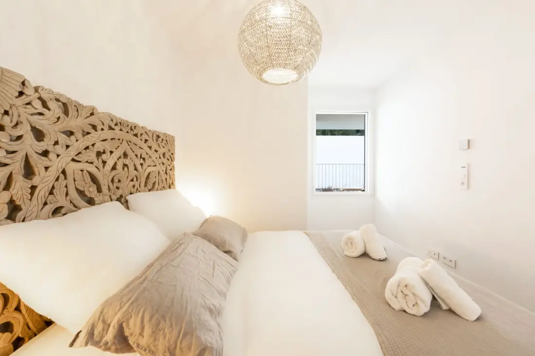 Residence Reibaud 1 T3 Ac, Parkolás és úszómedence