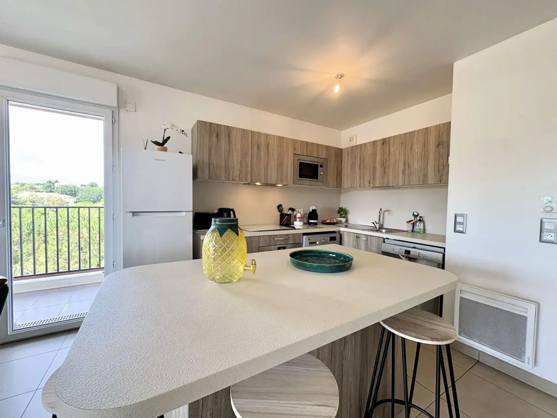 Carre Design Residence