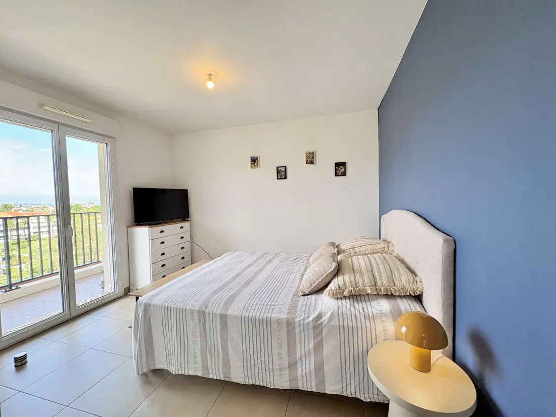 Carre Design Residence