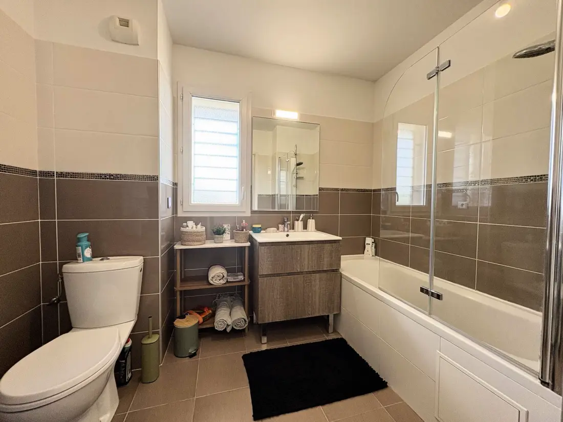 Carre Design Residence