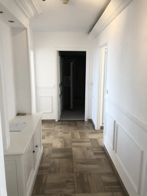 Prachtig. 3p Residence met uitzicht op zee, balkon en zwembad