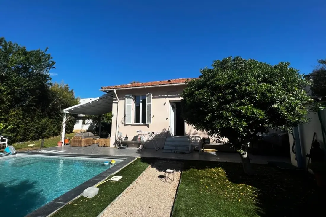 Residence Holiday House Downtown Antibes With Private Pool