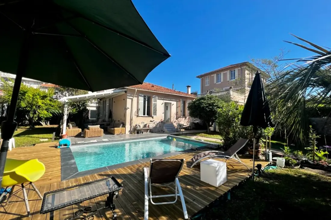 Residence Holiday House Downtown Antibes With Private Pool