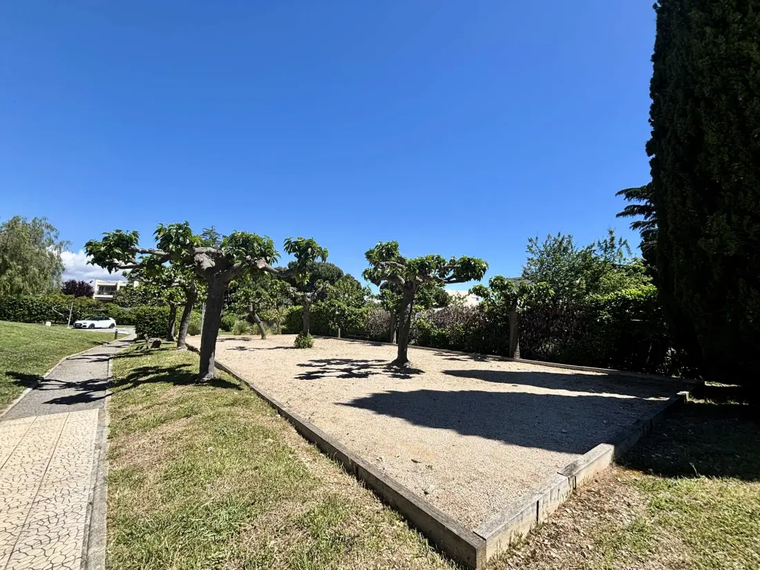 Oasis Residence
