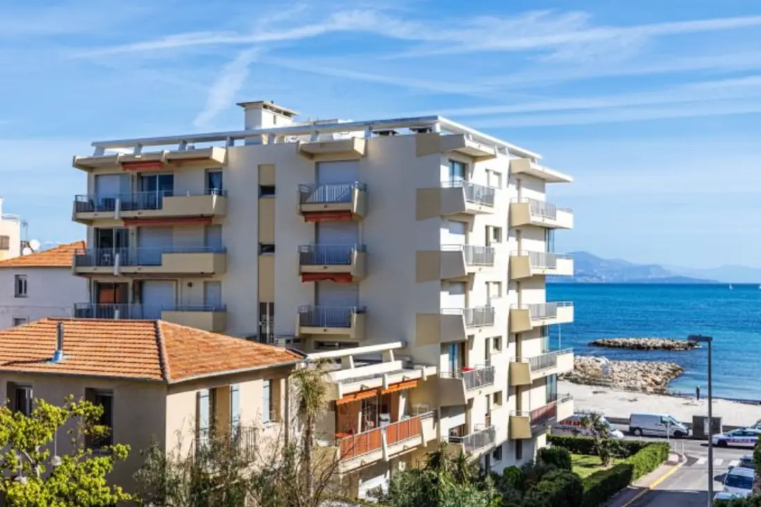 Résidence Tamanaco Beach: 1 hálószobás apartman erkéllyel, kilátással a tengerre és úszómedencével