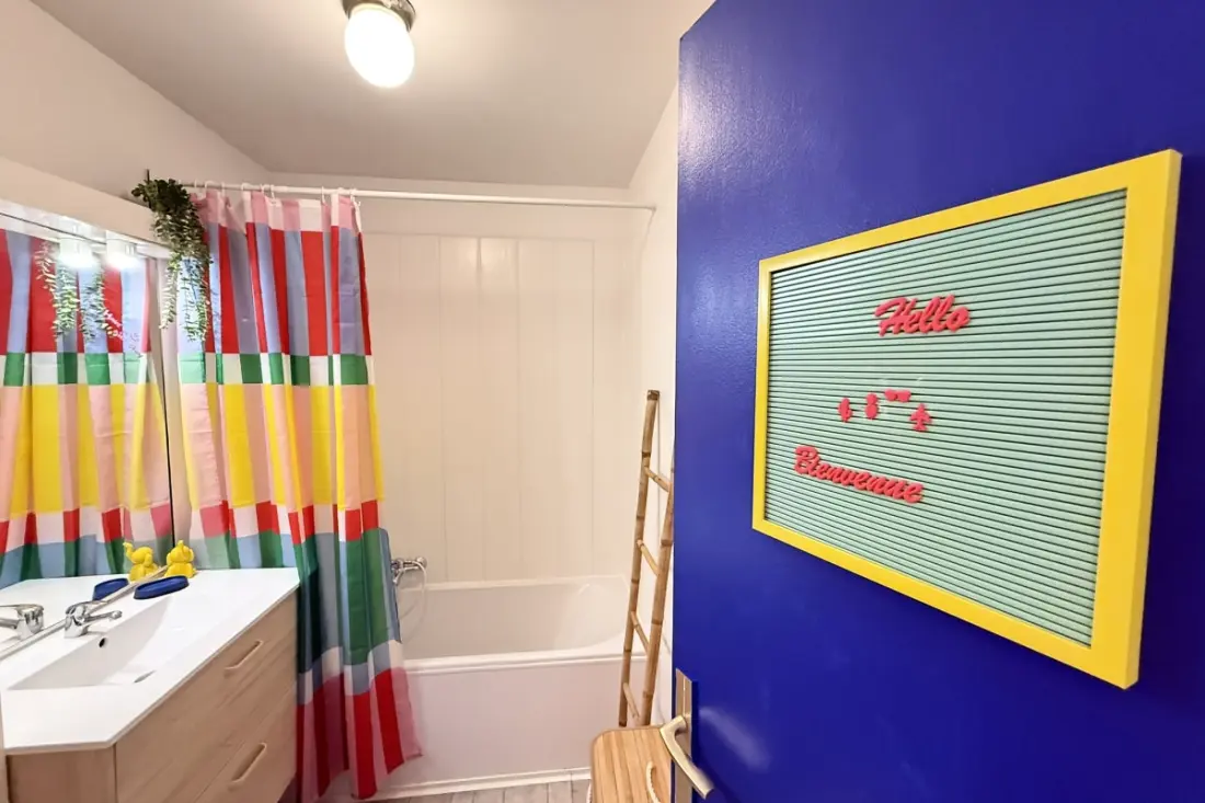 Studio Coloré &amp; Fonctionnel – Proche Gare, Plages &amp; Vieille Ville