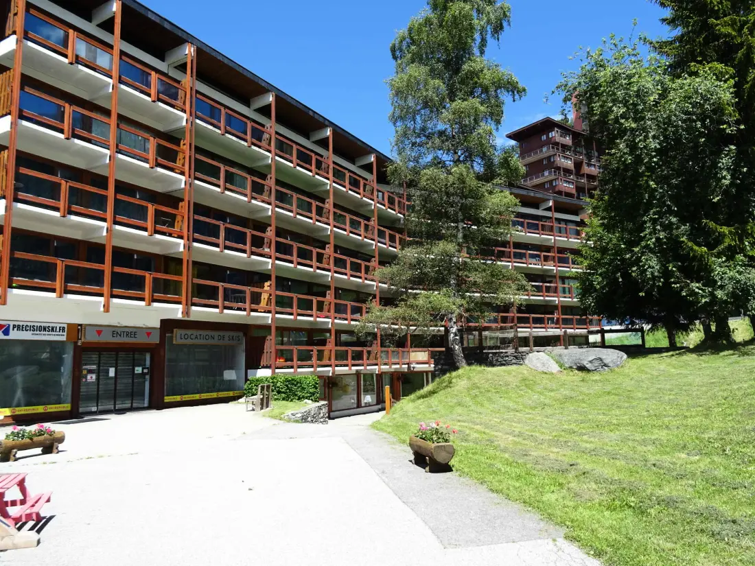 Residence 3 Arcs