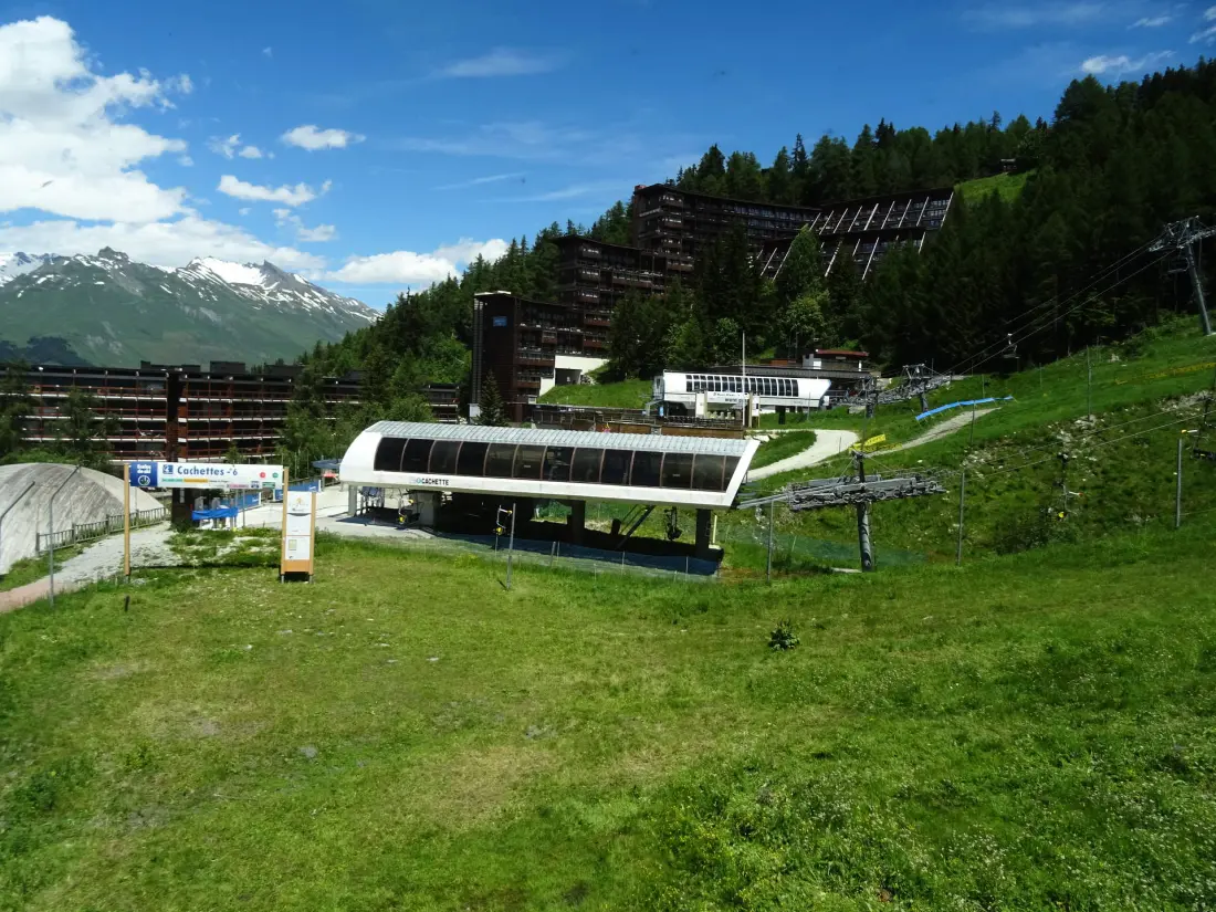 Cascade Residence