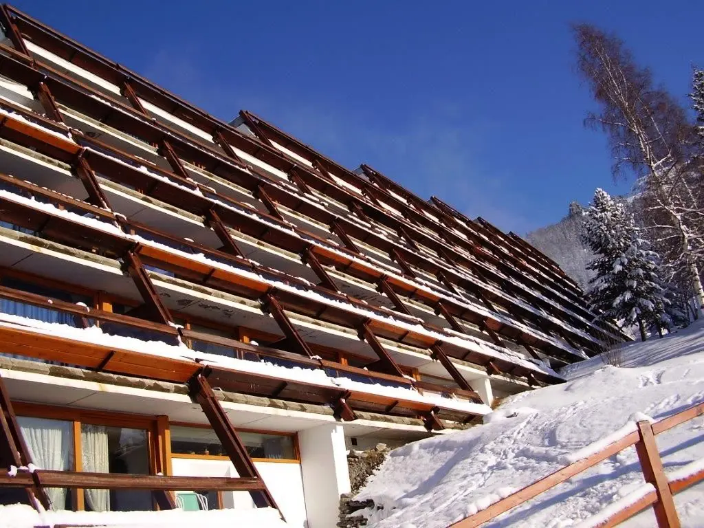 Cascade Residence