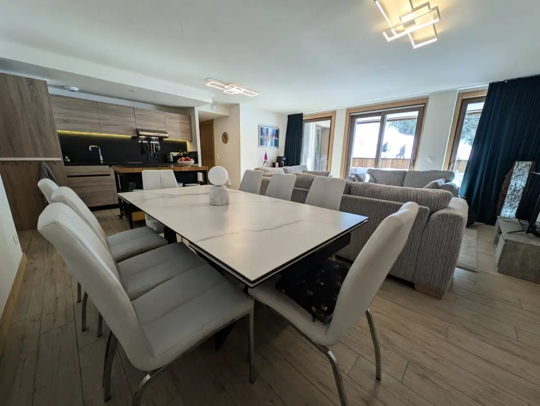 Le Ridge Residence