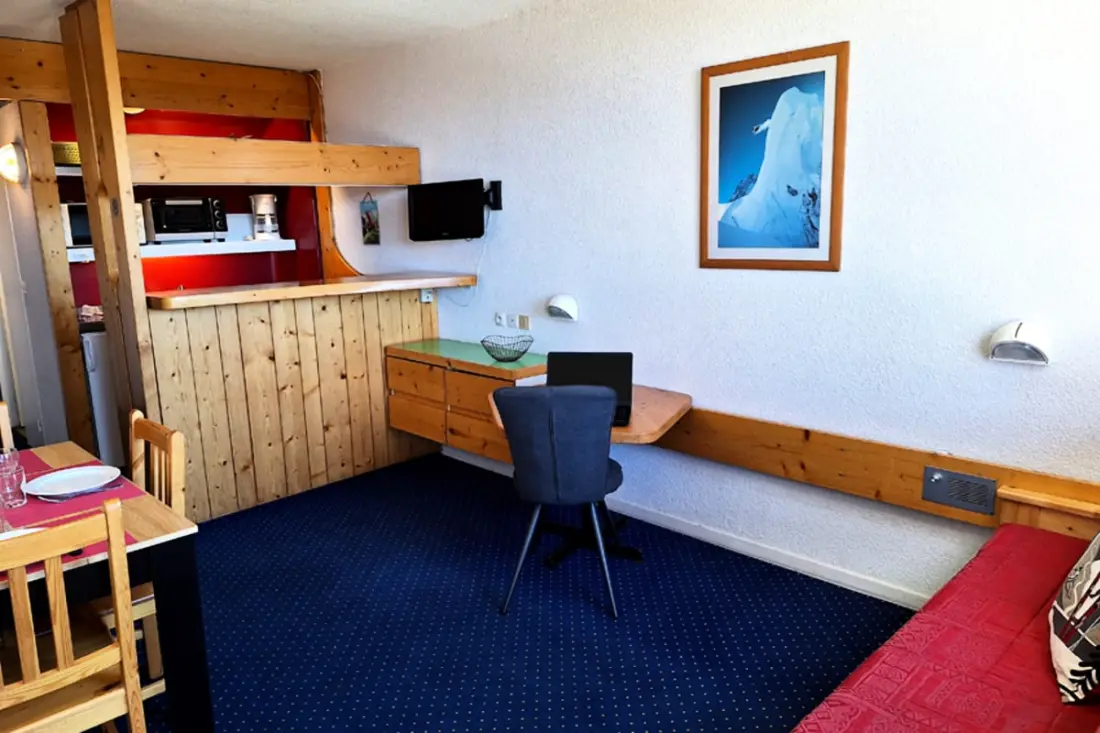 App Cosy Snow Front Arc 1800 Paradiski