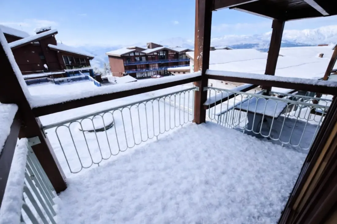 App Cosy Snow Front Arc 1800 Paradiski