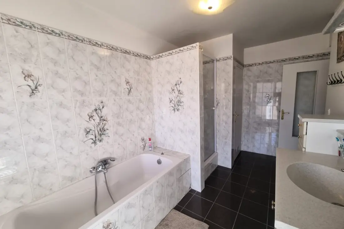 Apartman 90m2 Balcony Parkolás