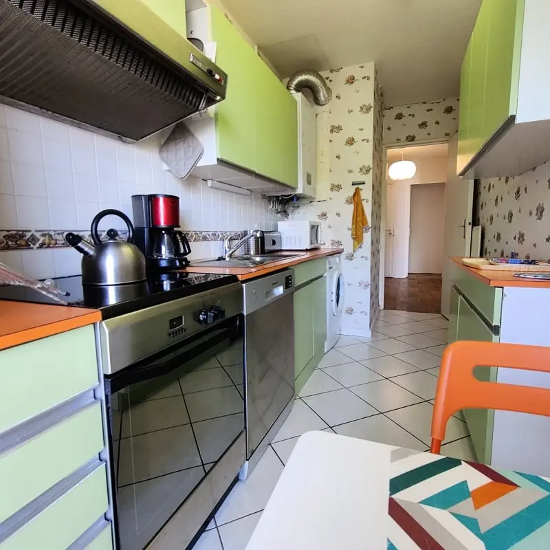Tágas apartman De La Mer közelében