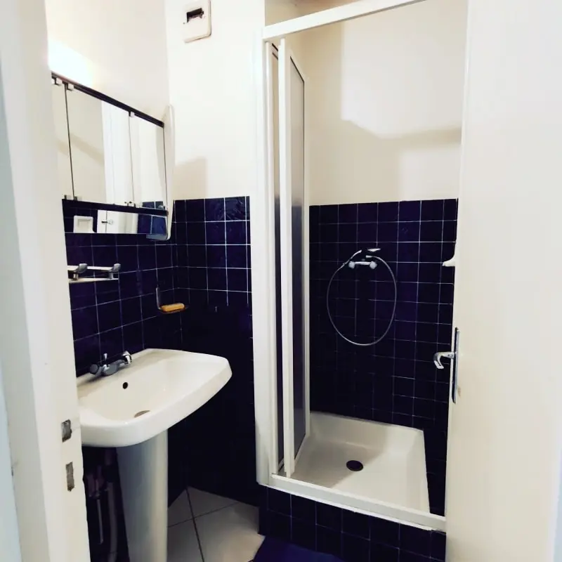 Tágas apartman De La Mer közelében