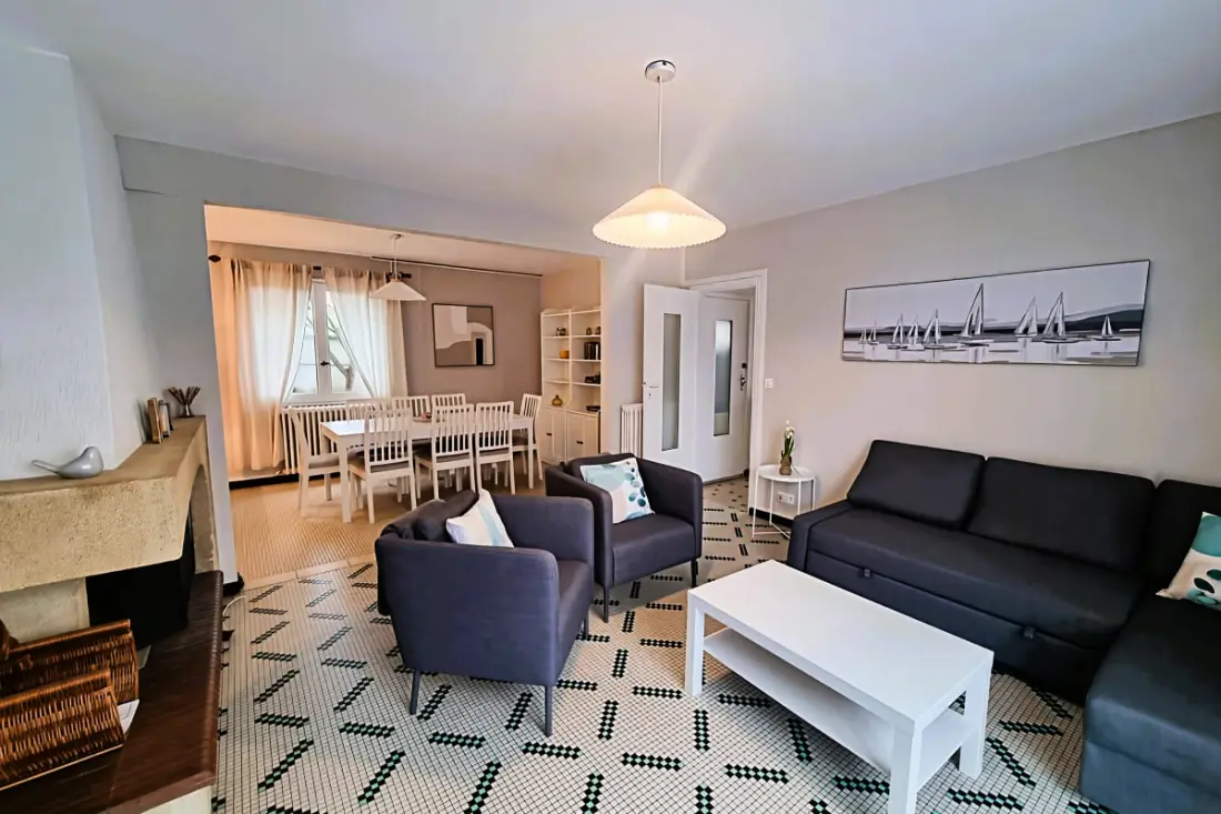 Nagy családi ház 300m La Plage