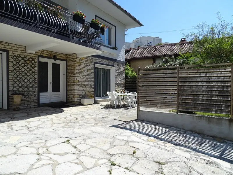 Lakóhely 408-arcachon