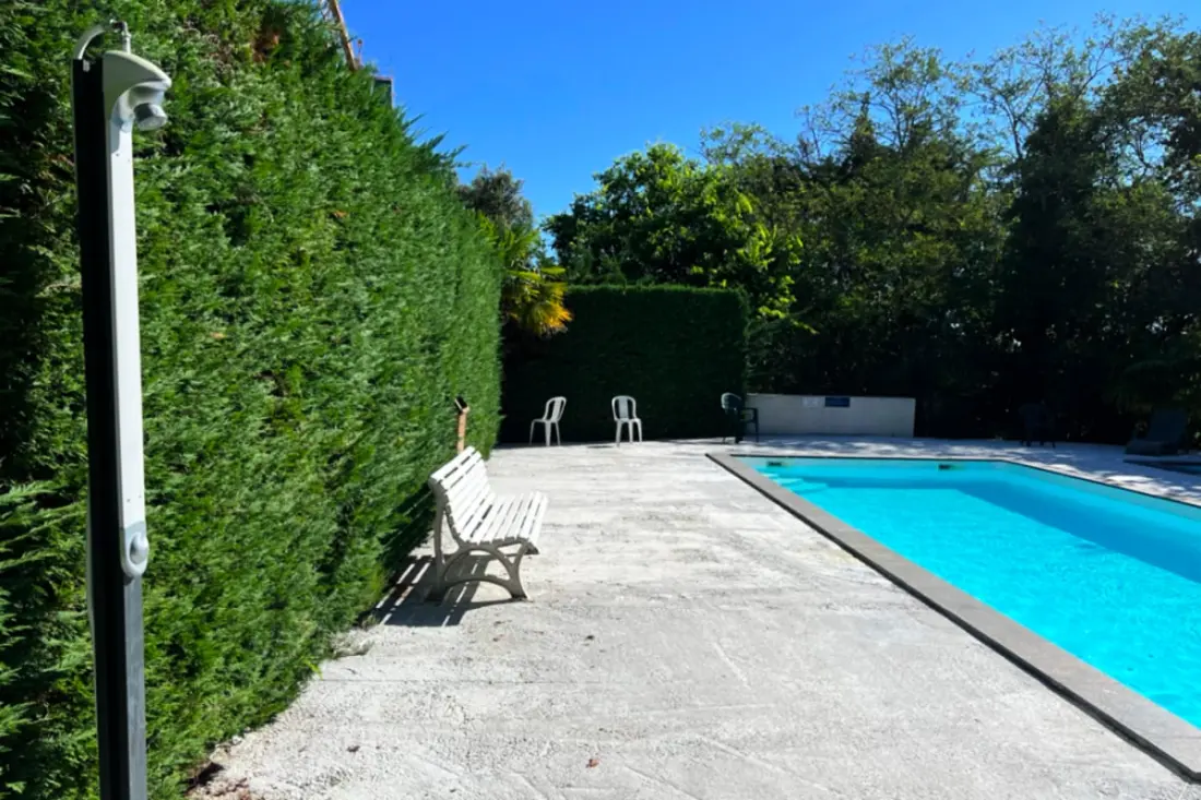 Apartman úszó medencével Quartier De L Aiguillon