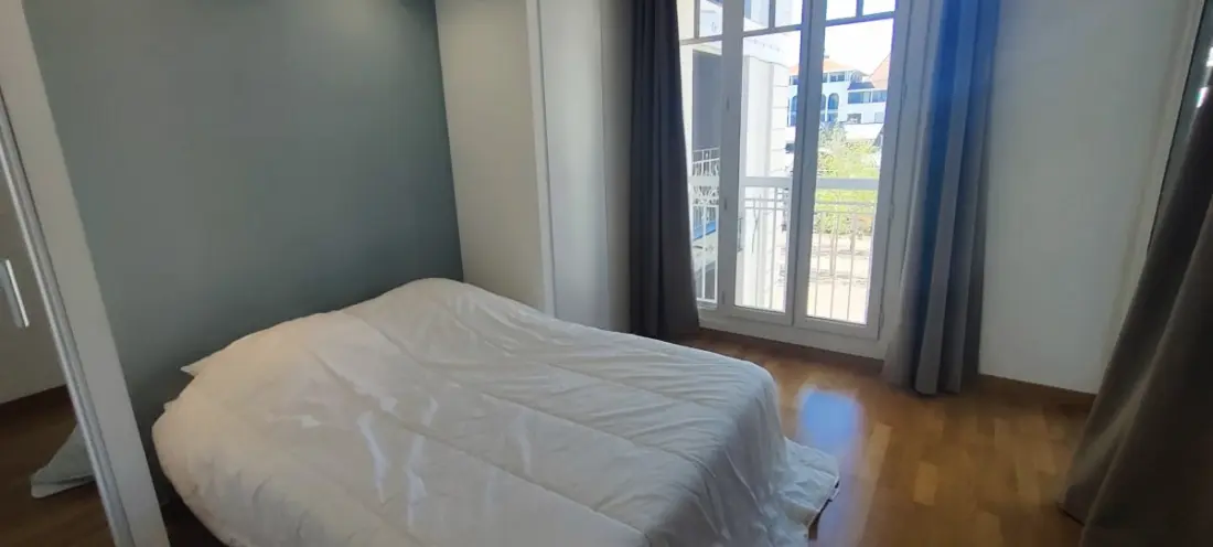 Mooie Cocon 45 M2 met balkon in de buurt van het strand