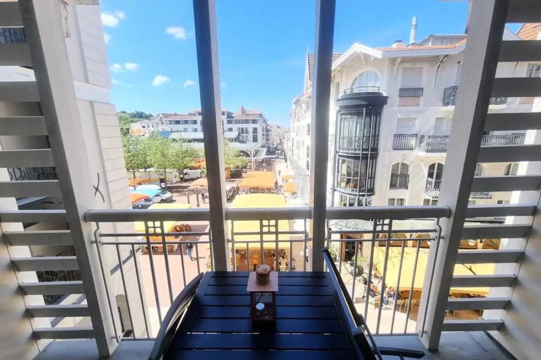 Mooie Cocon 45 M2 met balkon in de buurt van het strand