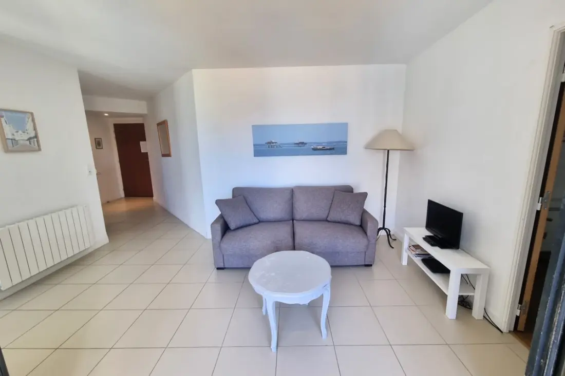 Mooie Cocon 45 M2 met balkon in de buurt van het strand