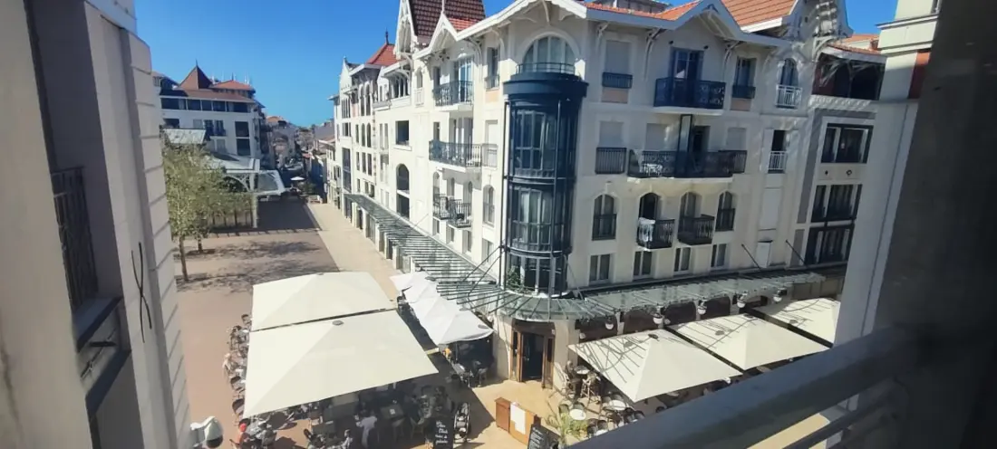 Mooie Cocon 45 M2 met balkon in de buurt van het strand