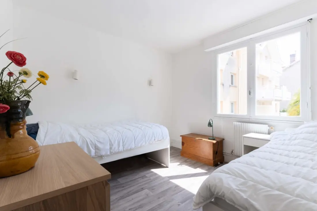 Világos és tágas T4 a strand és a központ közelében