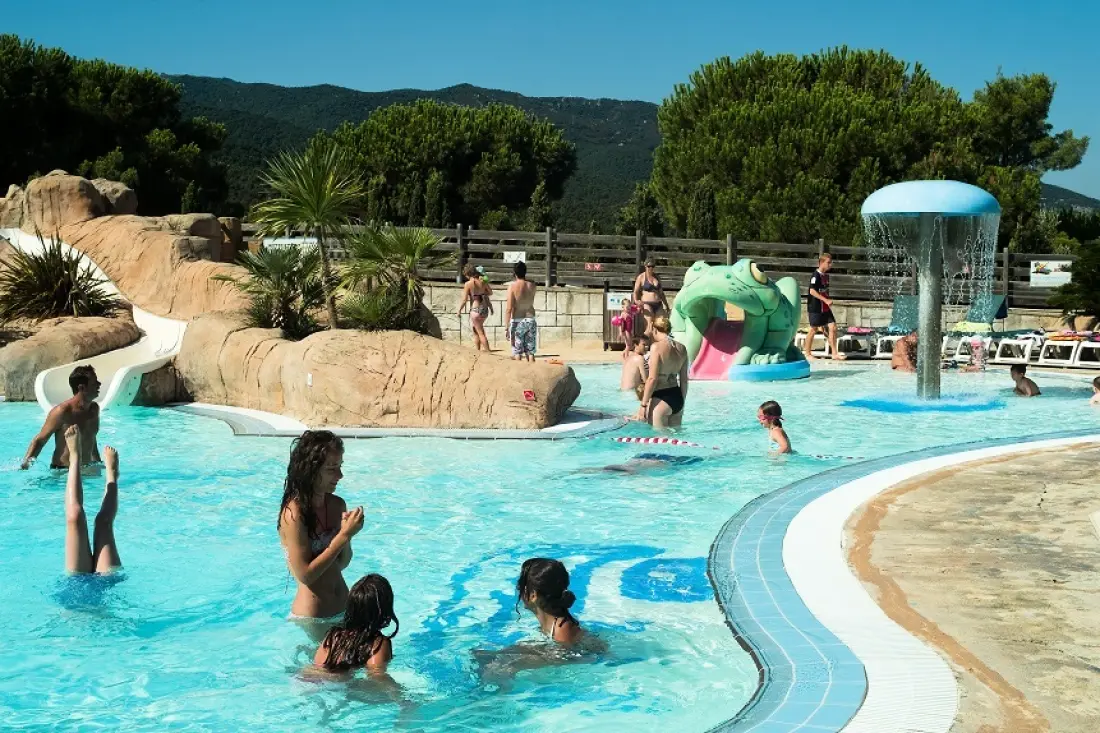 Camping Le Bois de Valmarie 5 Sterren★★★★★