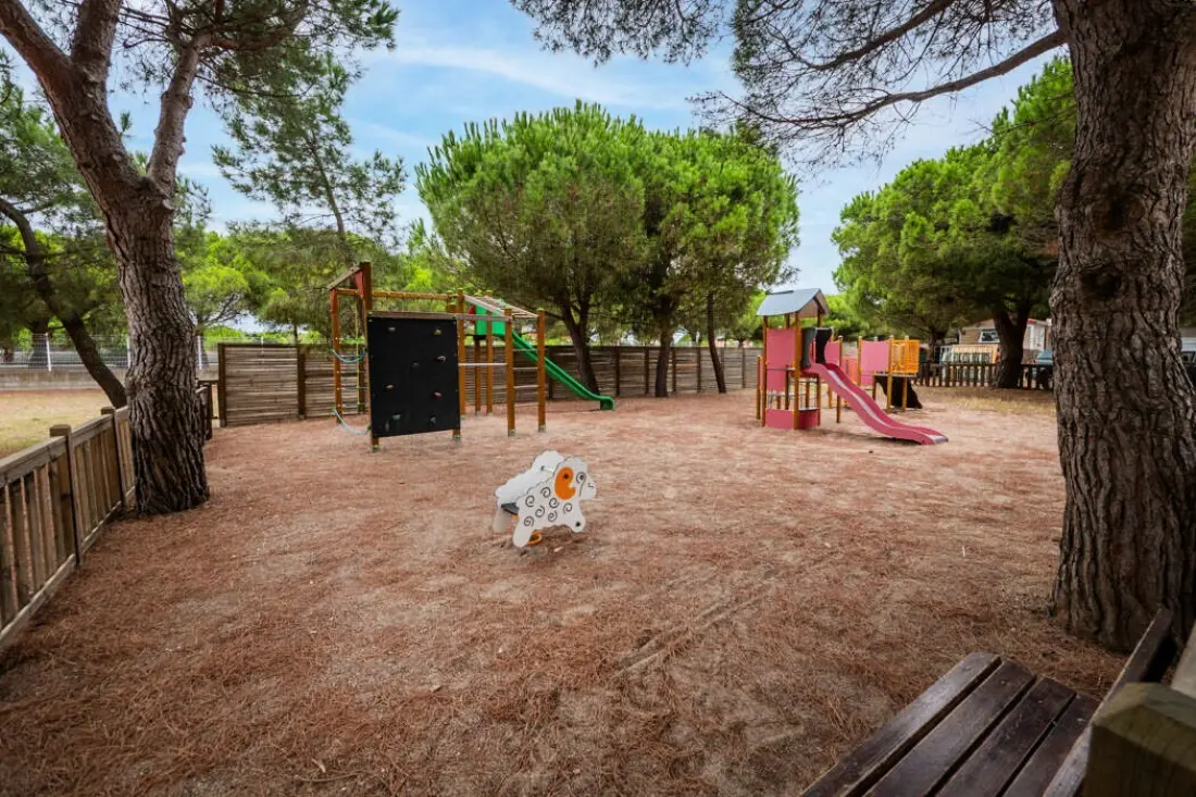 Campsite Le Roussillonnais